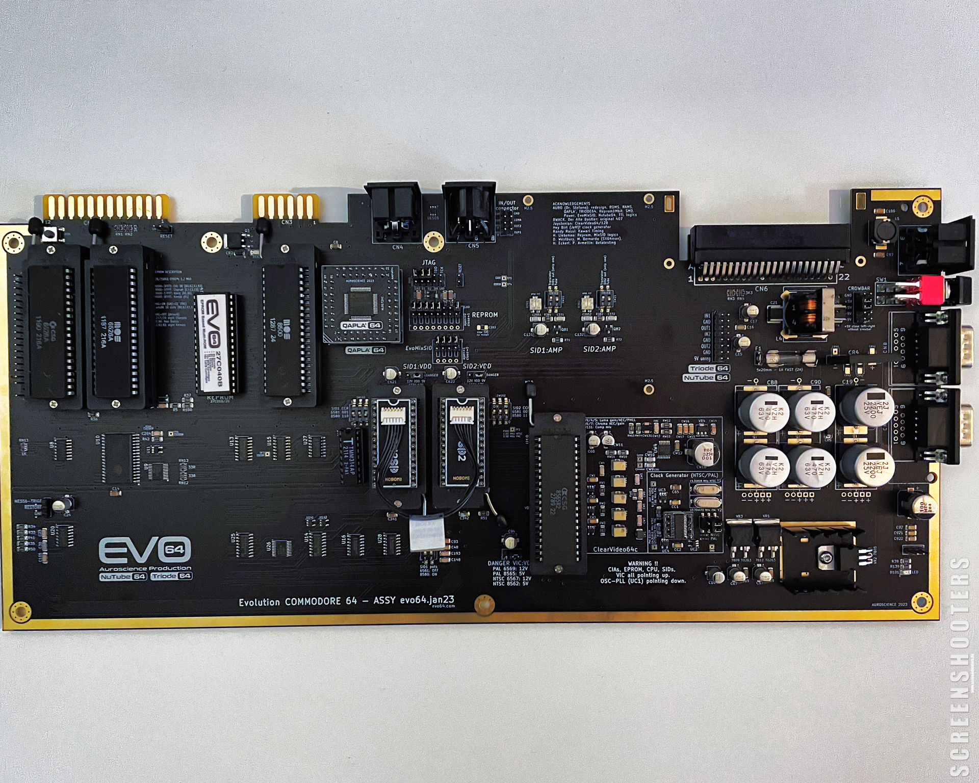 C64-133-EVO64_02.jpg